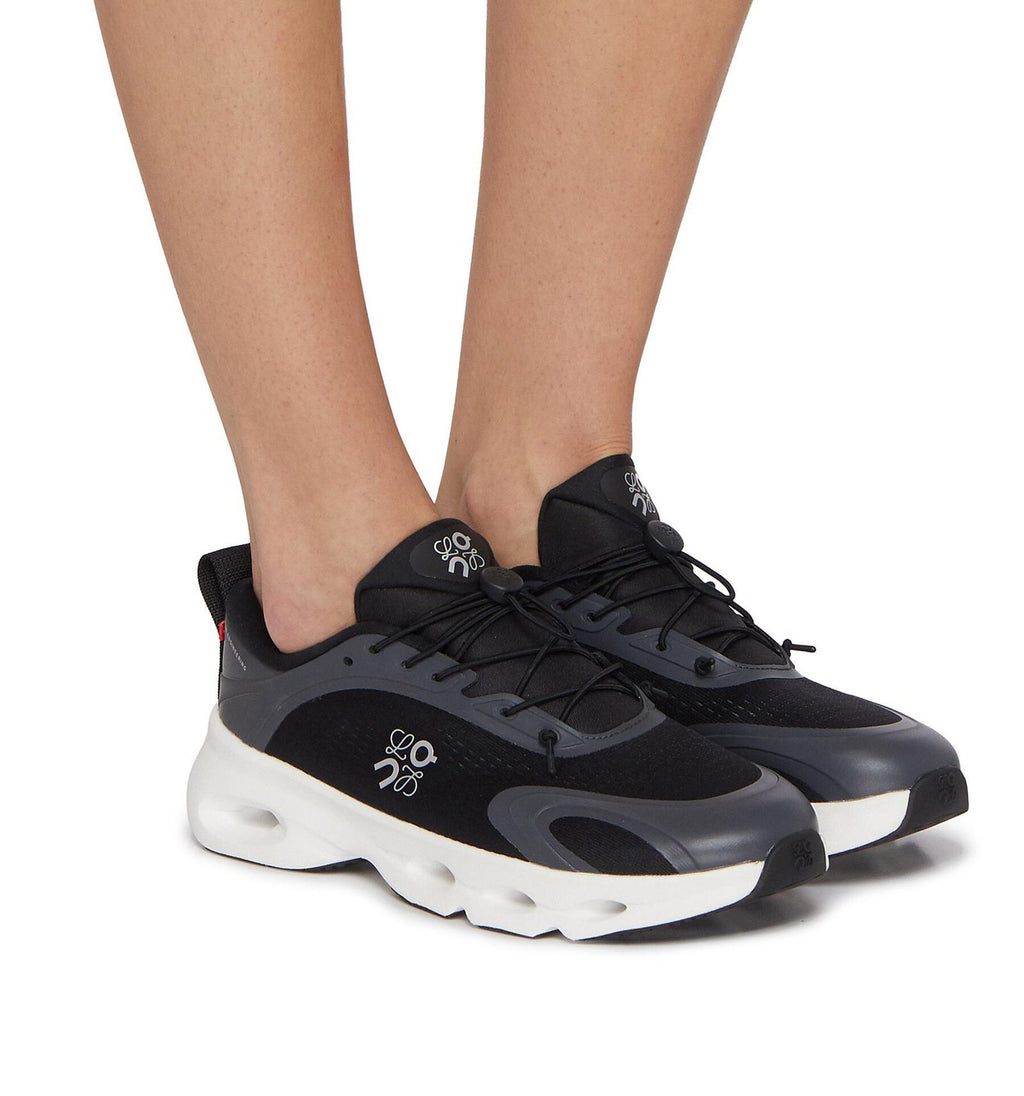 On Running Cloudsolo LOEWE Black White