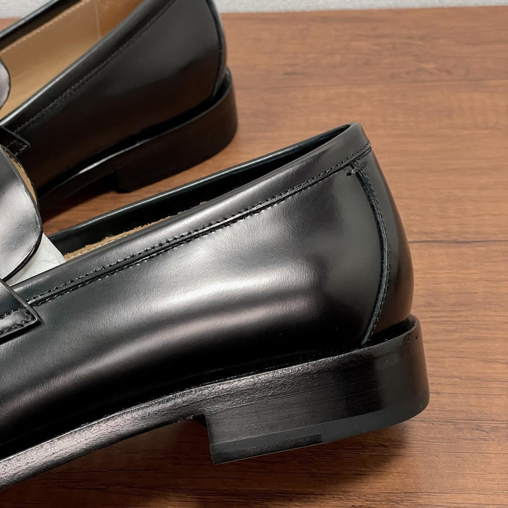 Zegna Black Apron-Toe Loafers — detail