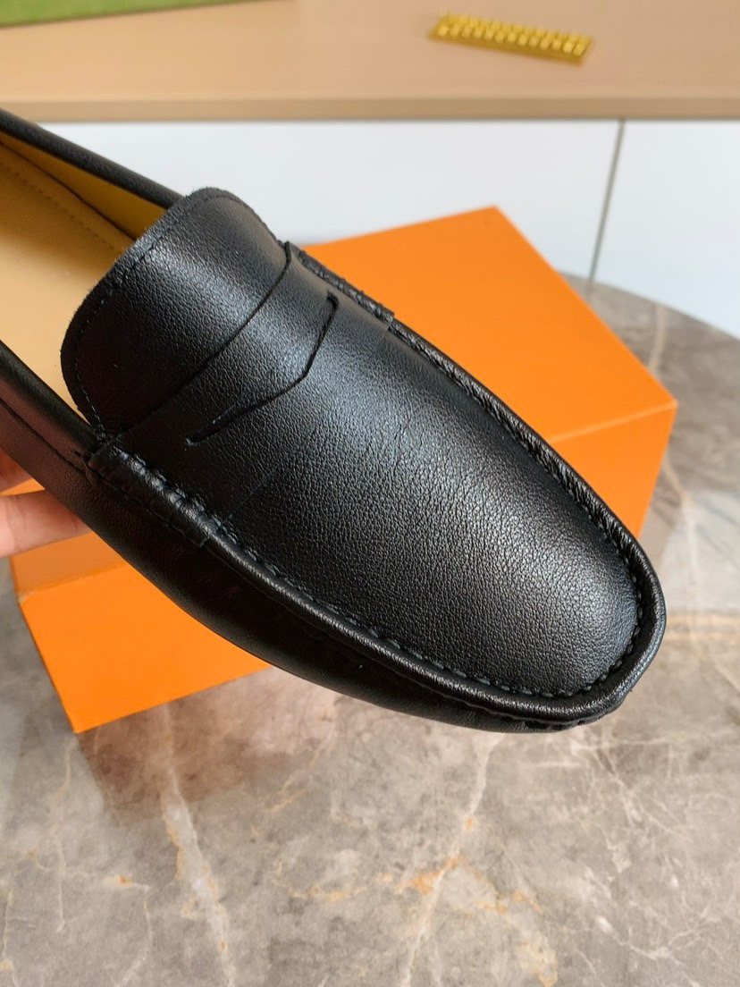 Louis Vuitton Black Moc-Toe Loafers — detail