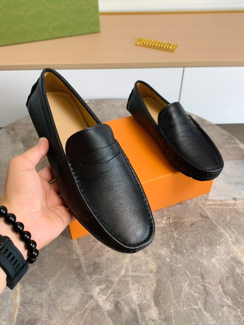 Louis Vuitton Black Moc-Toe Loafers — model