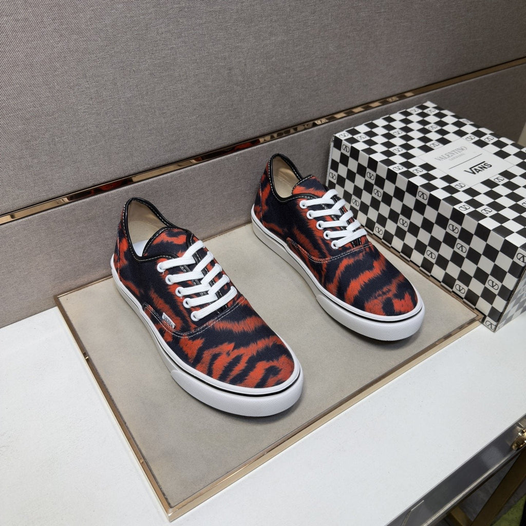 Vans Navy Orange Stripe Low-Top Sneakers — hero