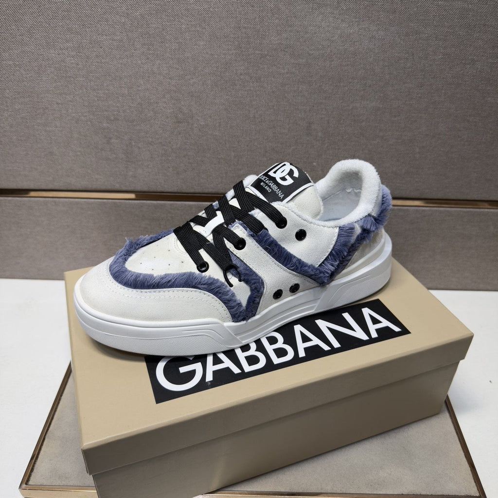Dolce & Gabbana White & Navy Low-Top Sneakers — side