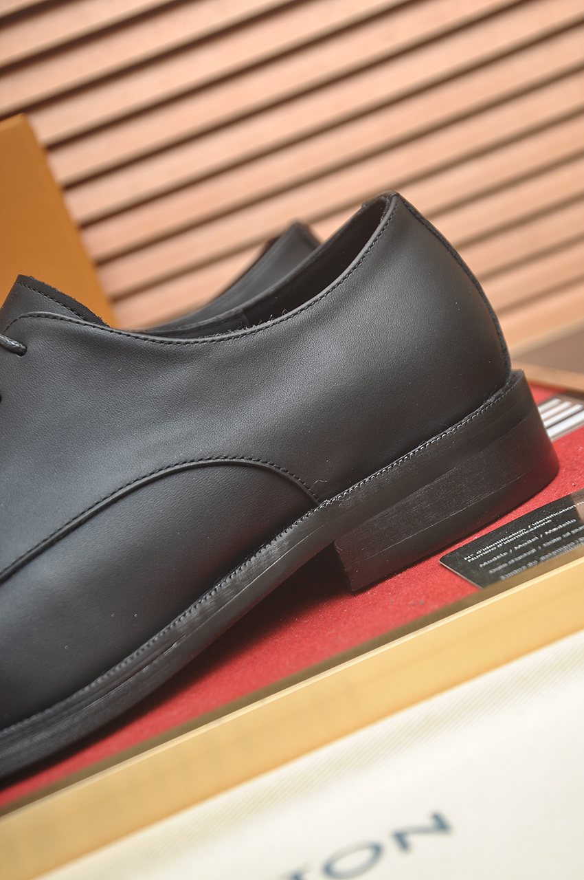 Louis Vuitton Black Monogram Tongue Lace-Up Dress Shoes — detail