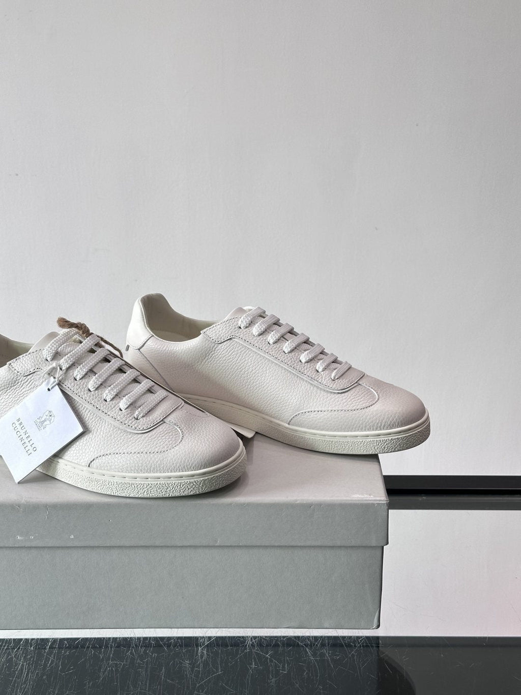 Brunello Cucinelli Light Gray Leather Low-Top Sneakers — side