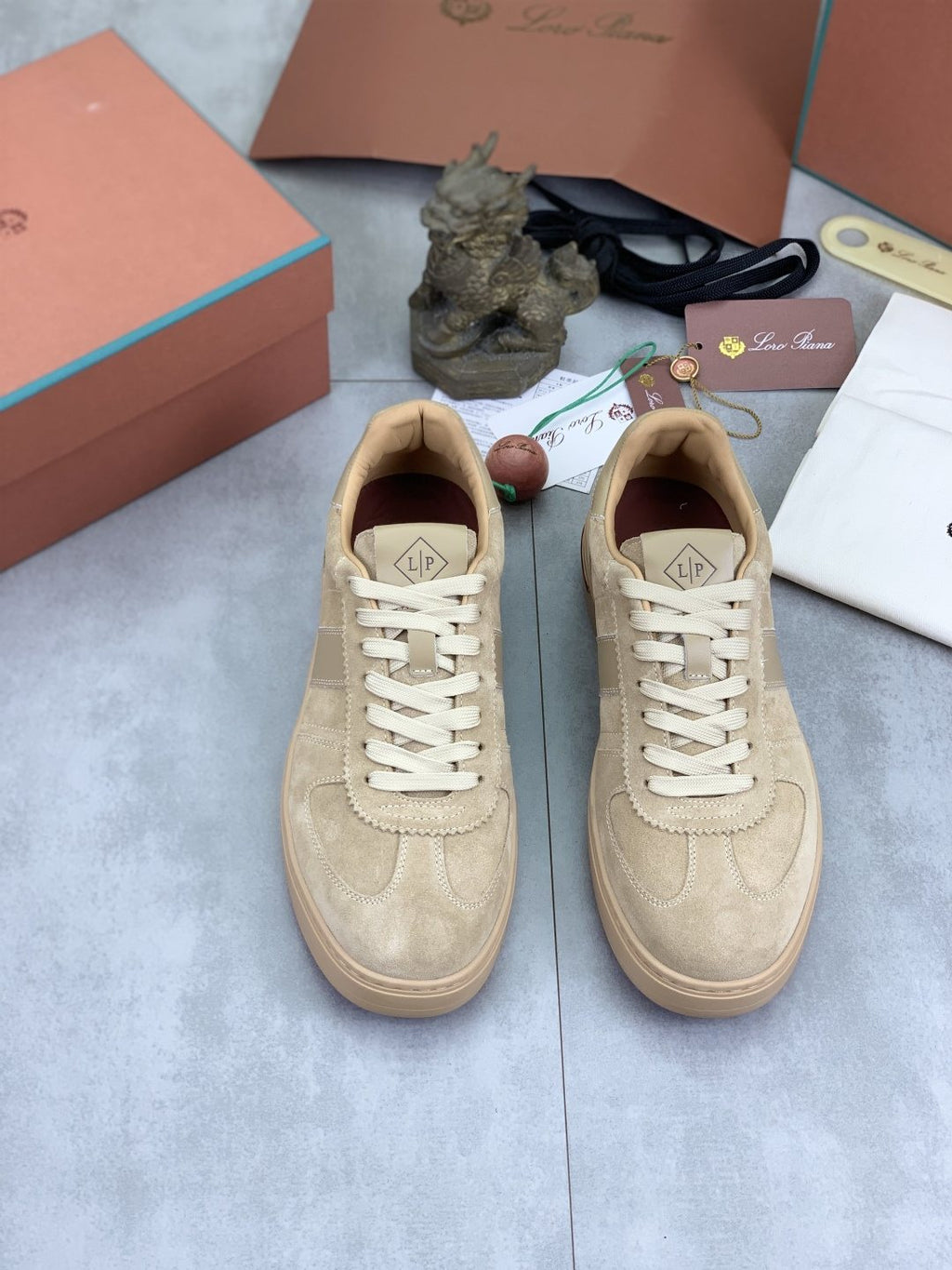 微商相册测试鞋子-Loro Piana Beige Low-Top Sneakers — hero