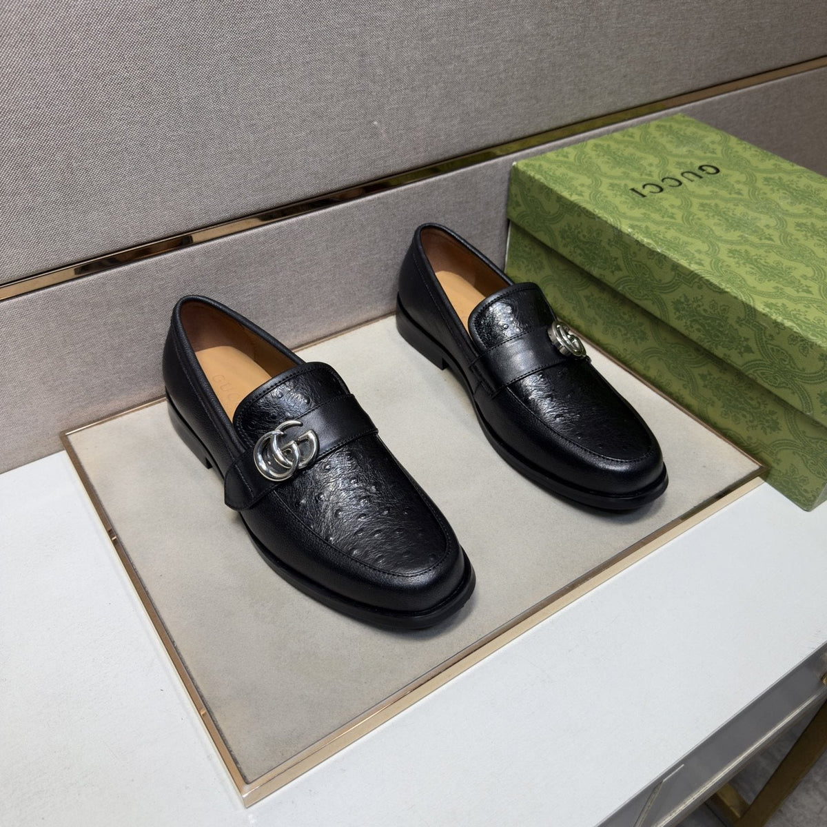 Gucci Black Metal-Hardware Loafers — hero