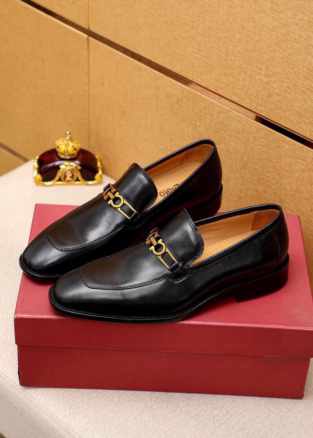 Ferragamo Black Leather Hardware Loafers — front