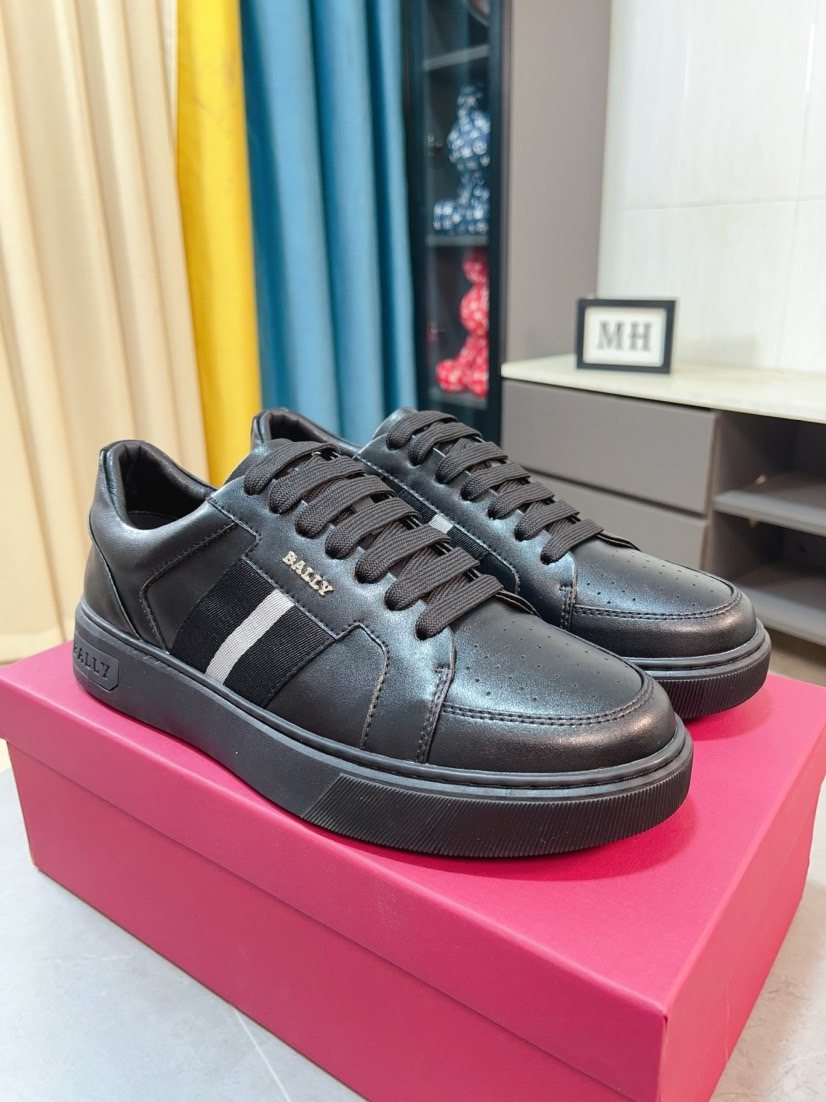 BALLY Black Stripe Low-Top Sneakers — front