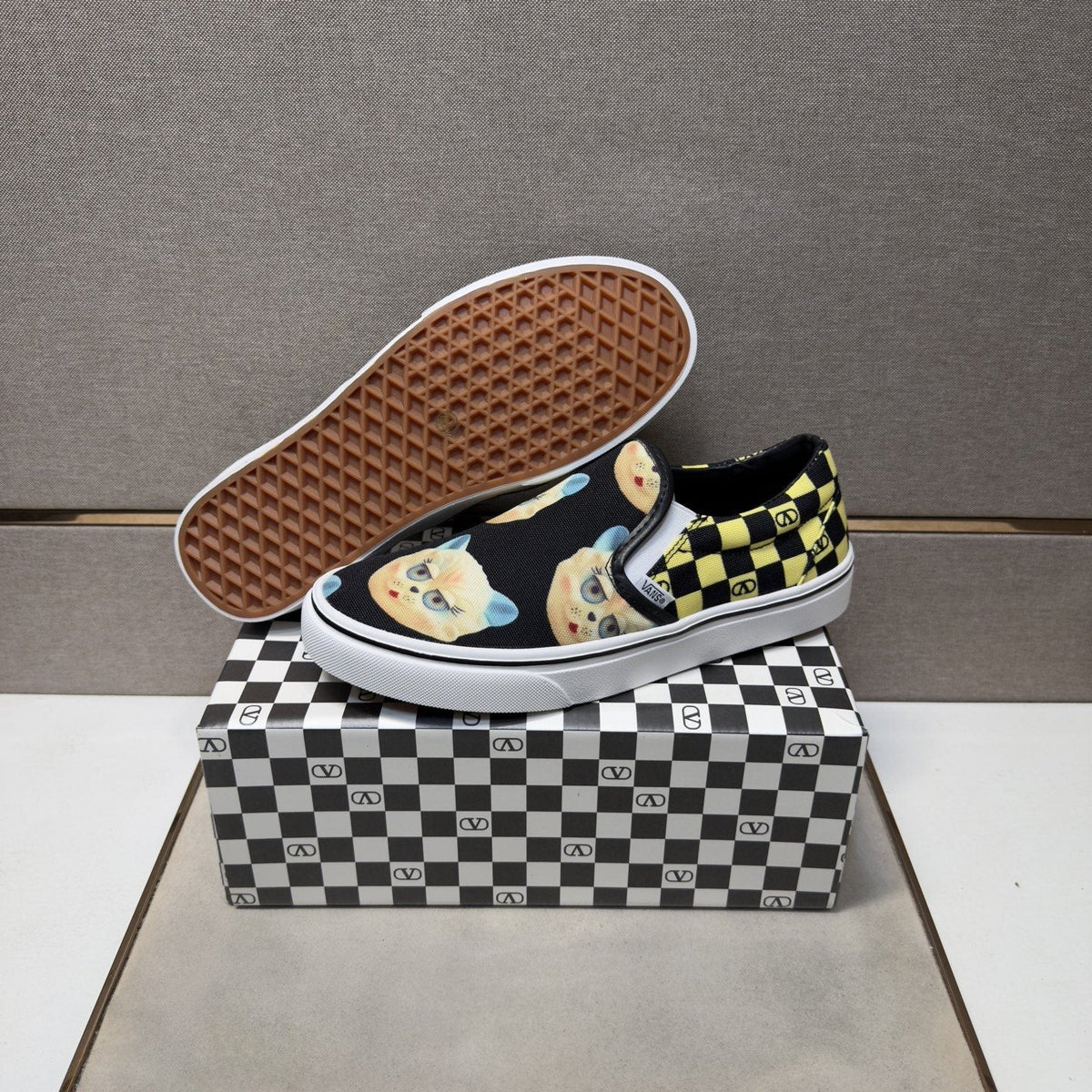 Vans Teddy Bear Print Slip-On Shoes — detail