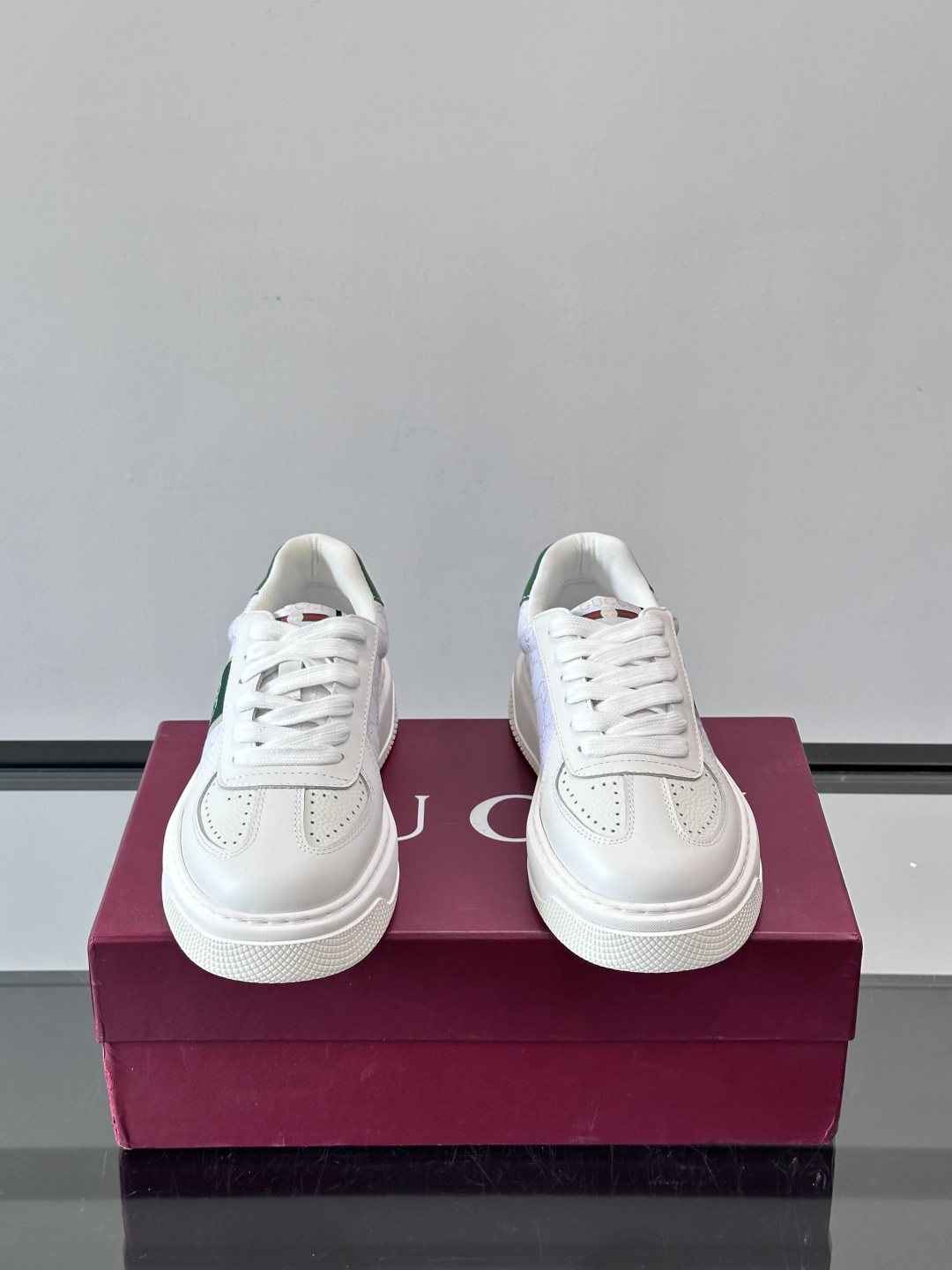 Gucci White and Green Low-Top Sneakers — front