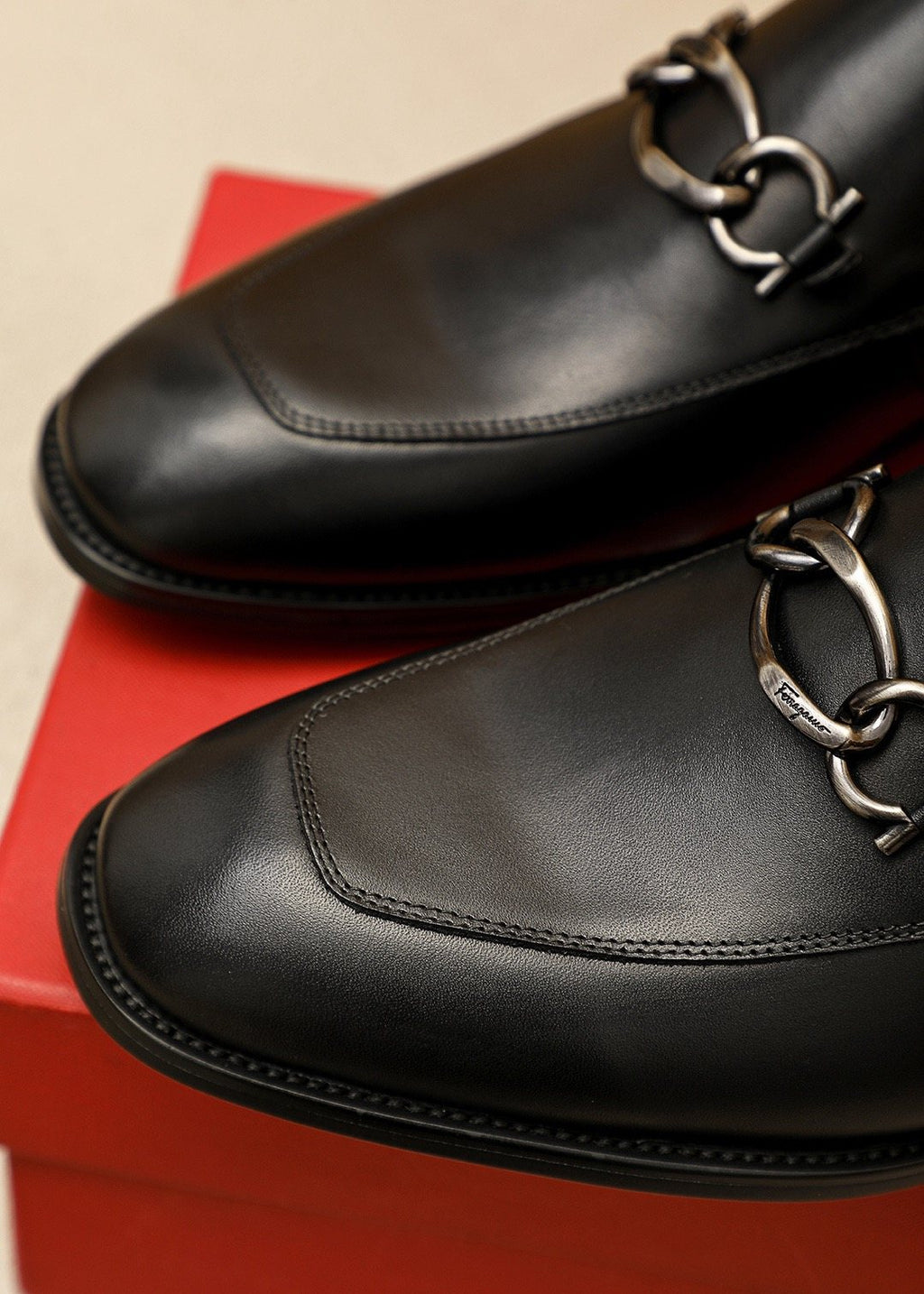Ferragamo Black Bit Loafers — detail