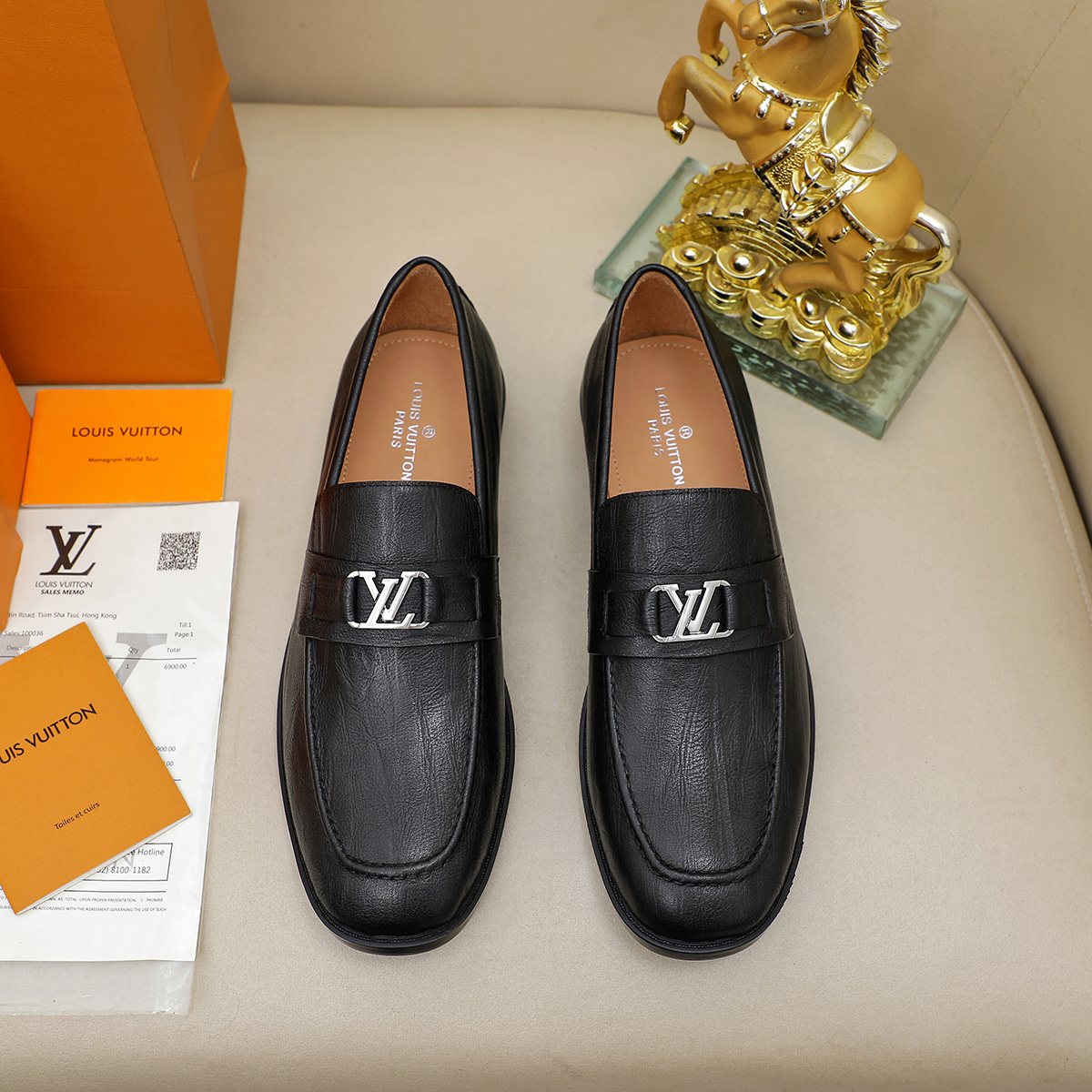Louis Vuitton Black Textured Hardware Loafers — front