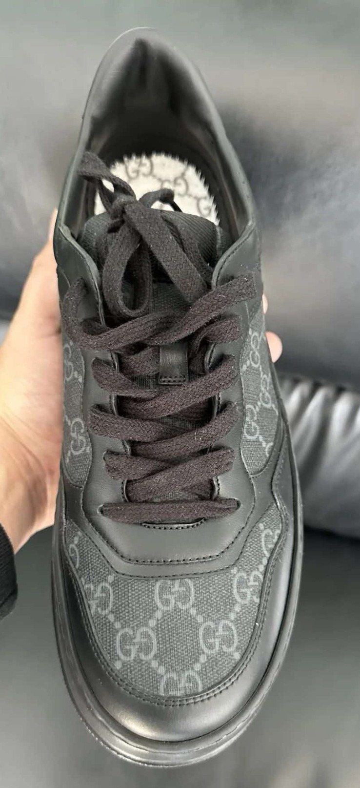 Gucci Black Patterned Low-Top Sneakers — model