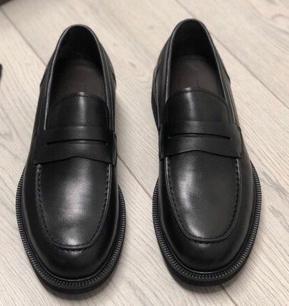 Zegna Black Leather Penny Loafers — front