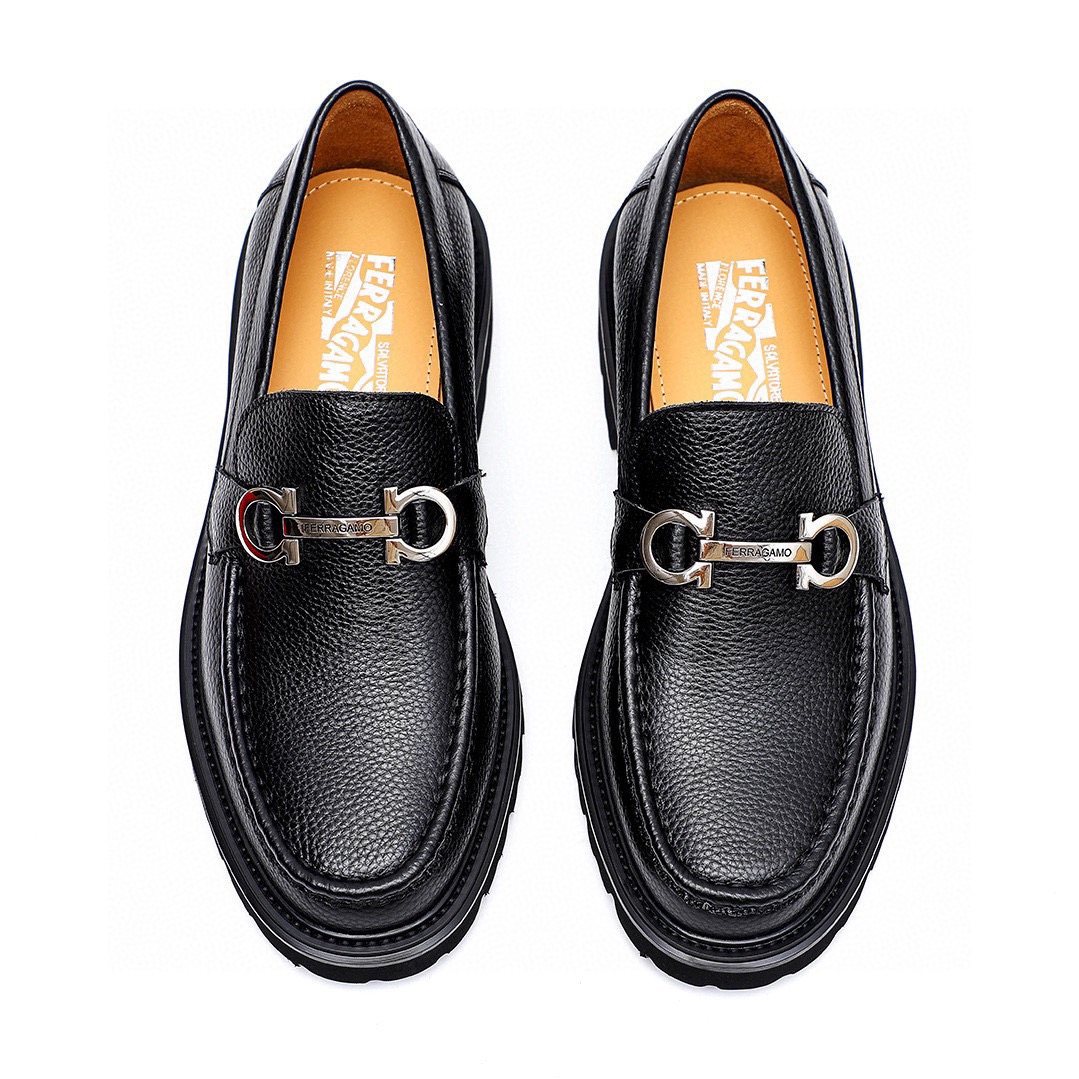 微商相册测试鞋子-Salvatore Ferragamo Black Lug Sole Bit Loafers — front