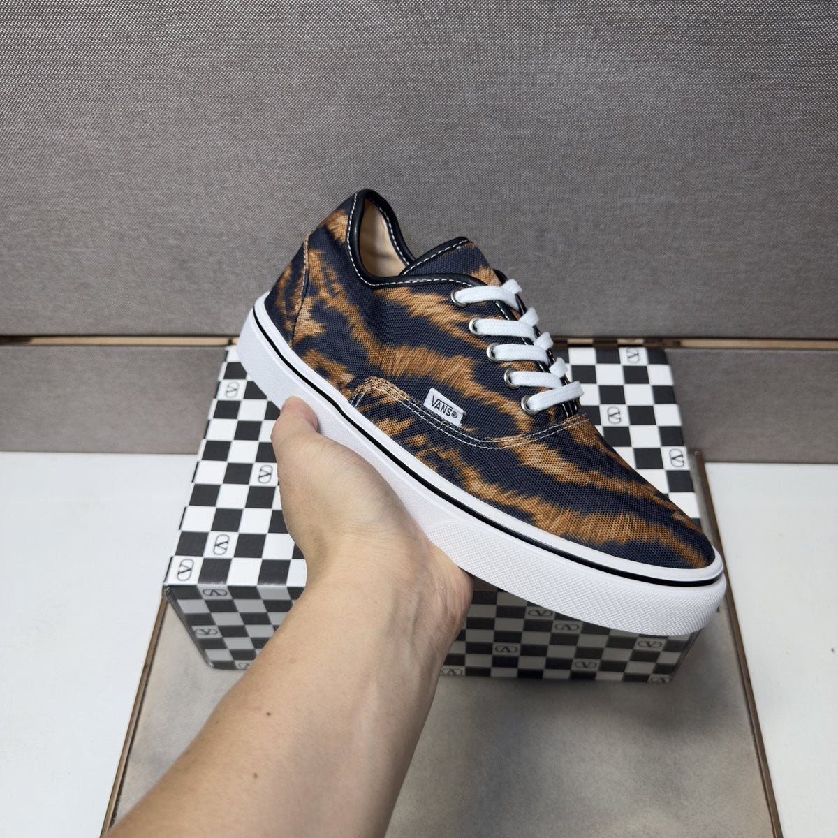 Vans Tiger Stripe Low-Top Sneakers — model