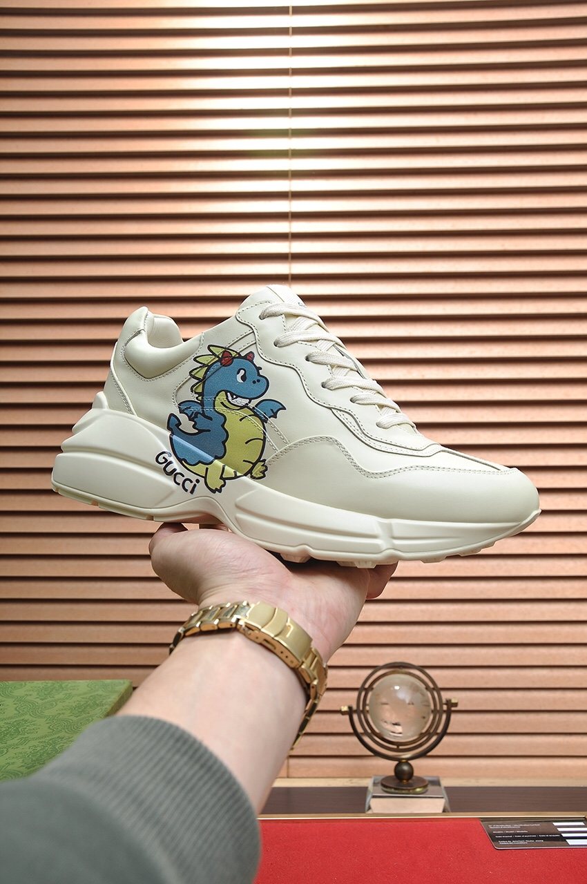 Gucci Dinosaur Graphic Sneakers — front