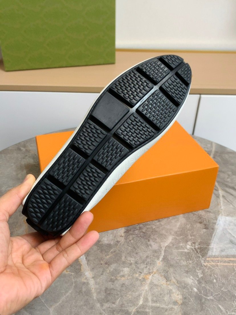 Louis Vuitton White Leather Moc-Toe Loafers — detail