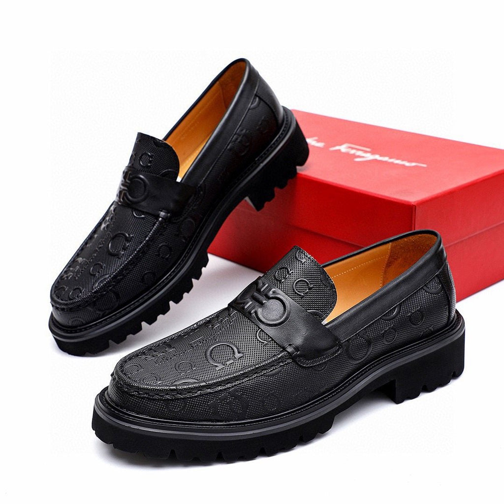 微商相册测试鞋子-Salvatore Ferragamo Black Embossed Lug Sole Loafers — side