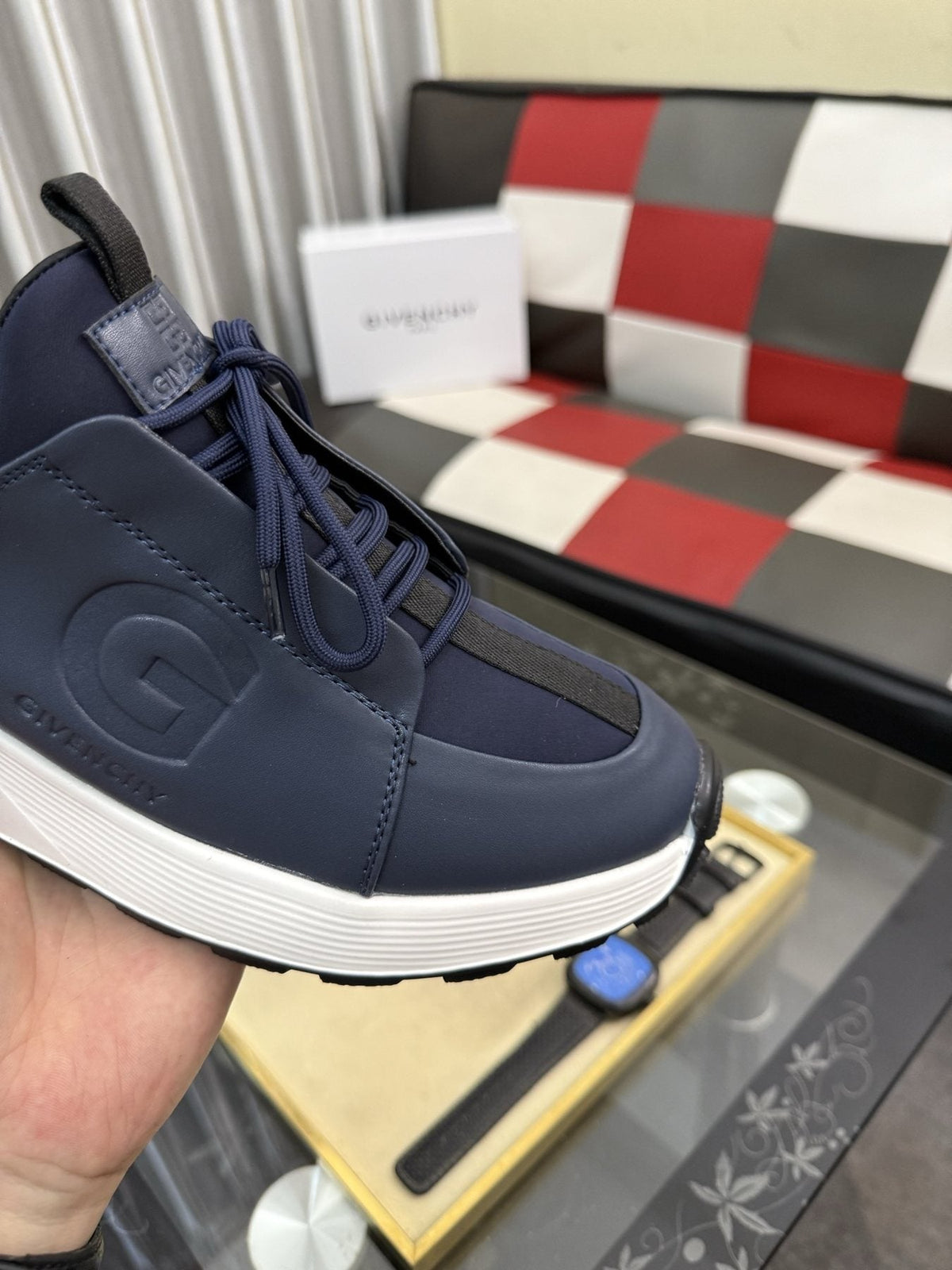 GIVENCHY Low-Top Logo Strap Sneakers — detail