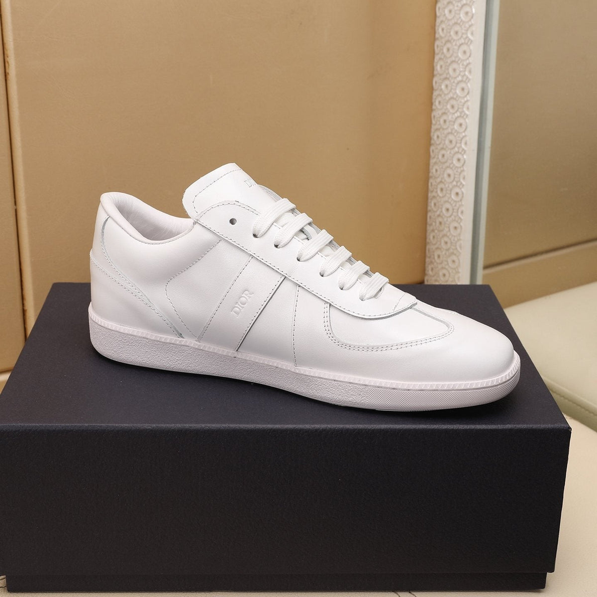 Dior B01 Matchpoint Low-Top Sneakers — side