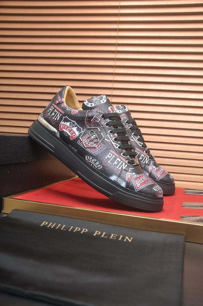 Philipp Plein Graphic Print Low-Top Sneakers — side