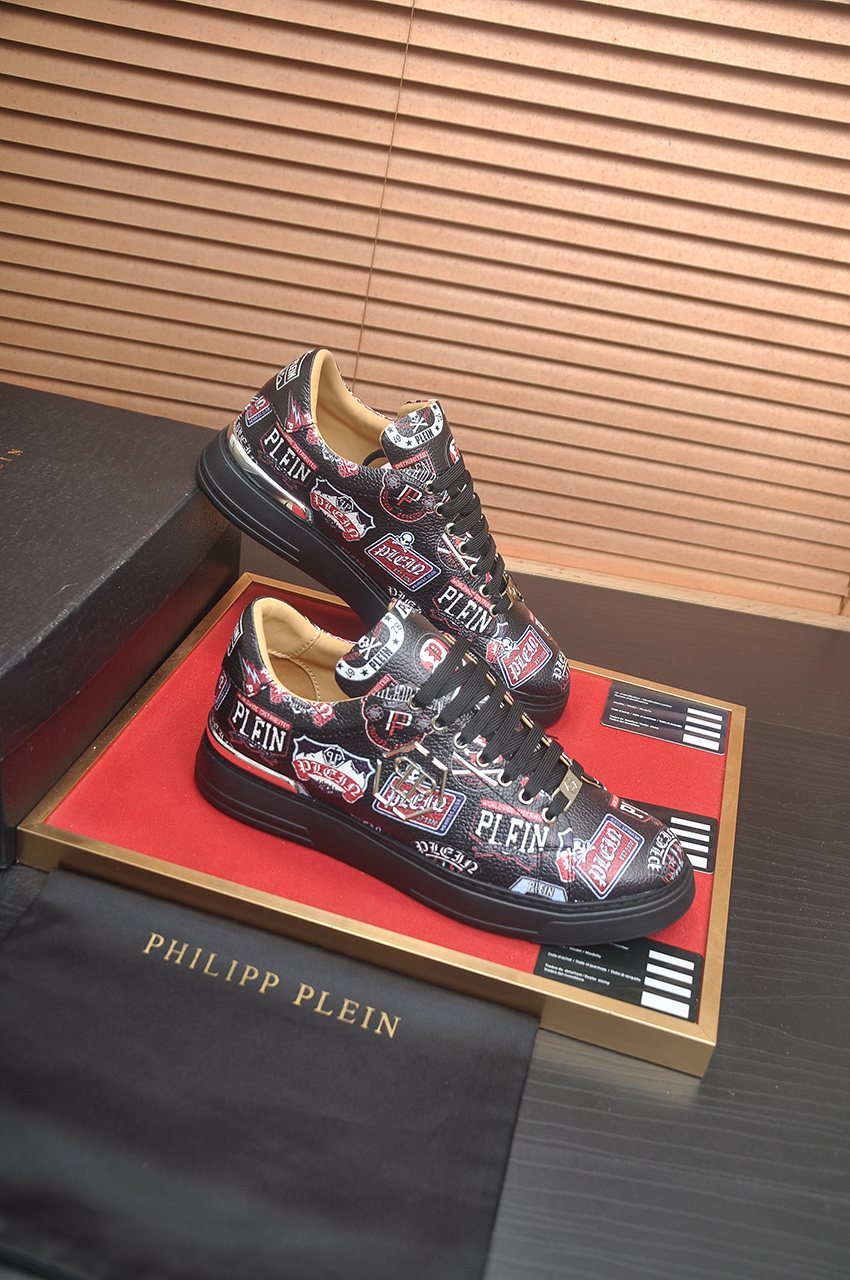Philipp Plein Graphic Print Low-Top Sneakers — side