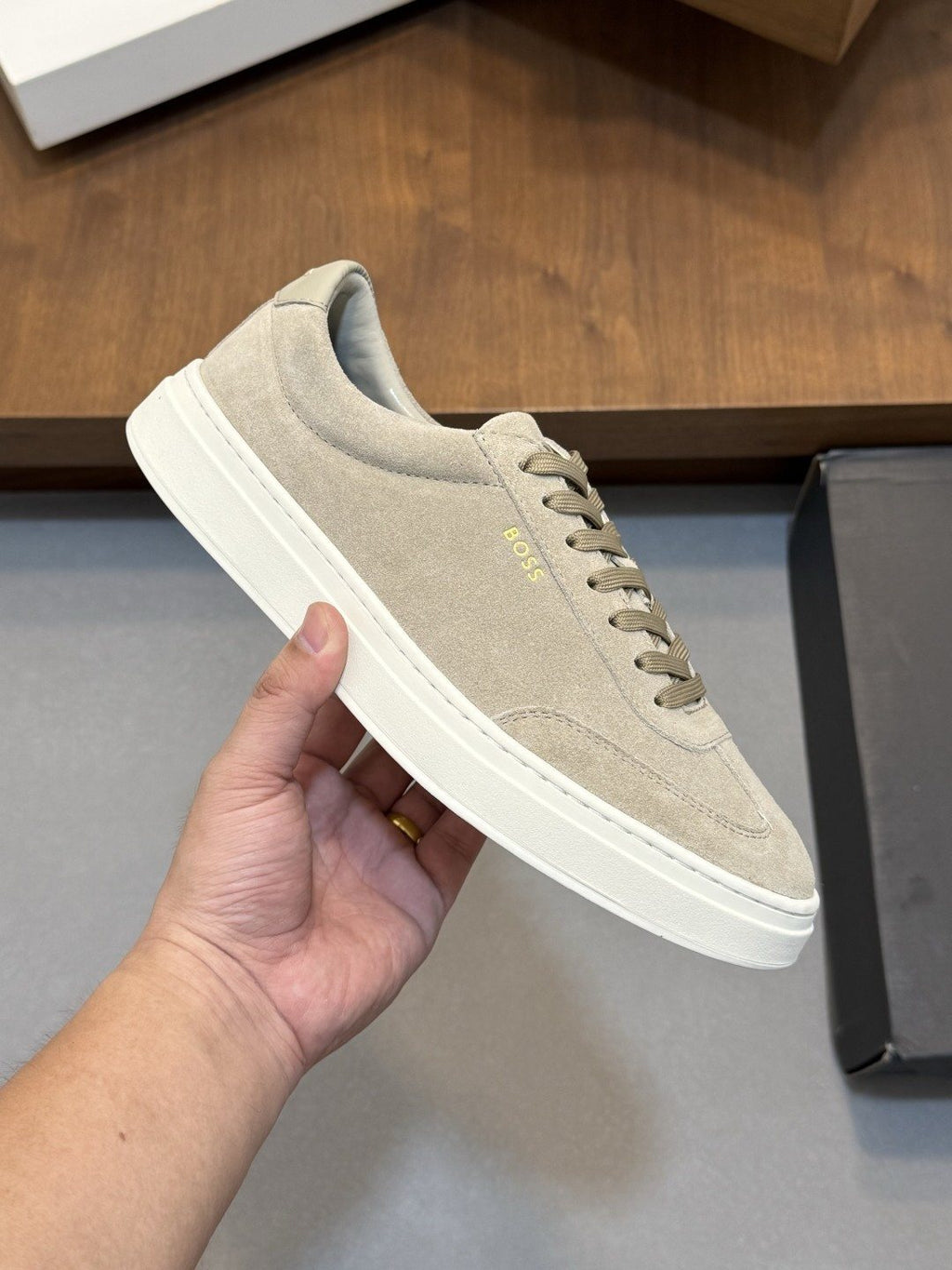 BOSS Leather Low-Top Sneakers — model