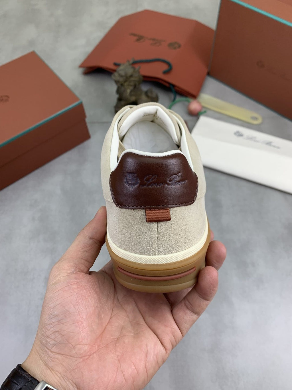 微商相册测试鞋子-Loro Piana Contrast Heel Low-Top Sneakers — back