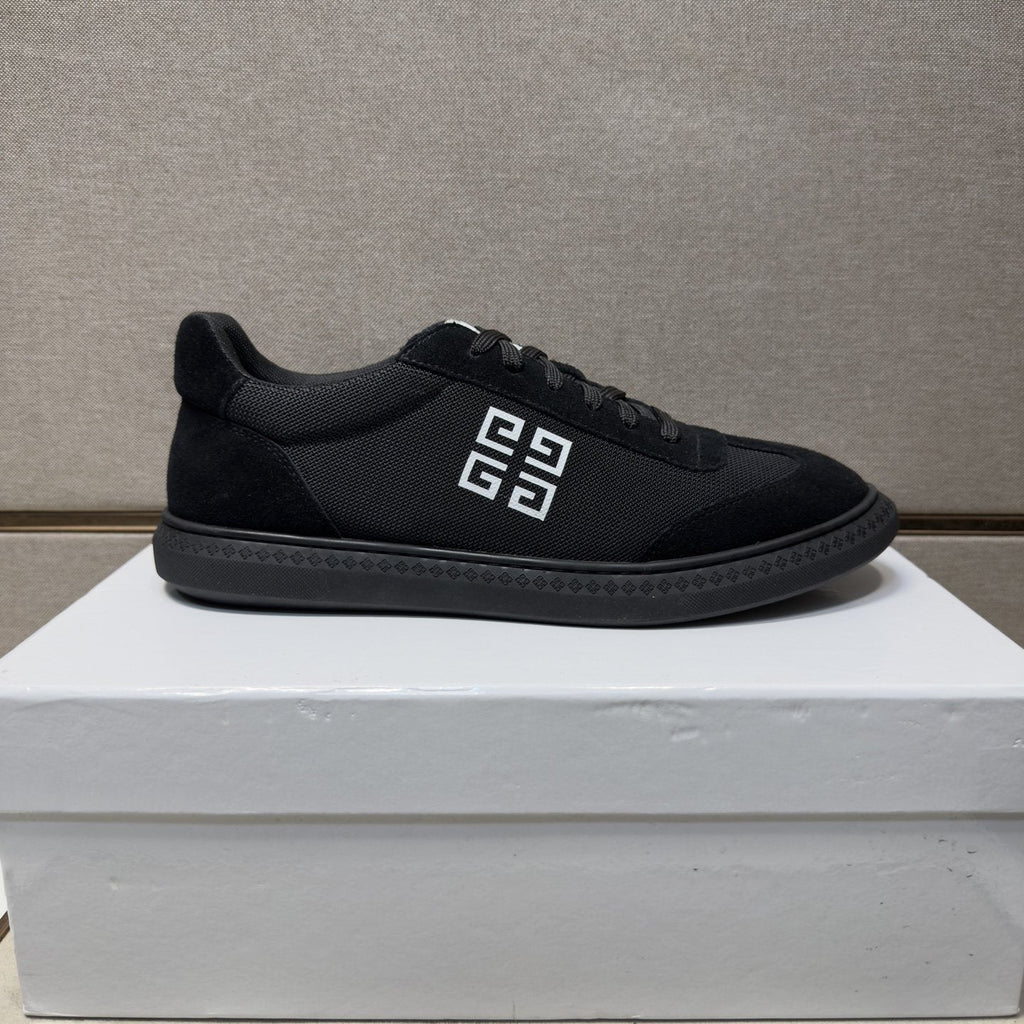 Givenchy Geometric Emblem Low-Top Sneakers — side