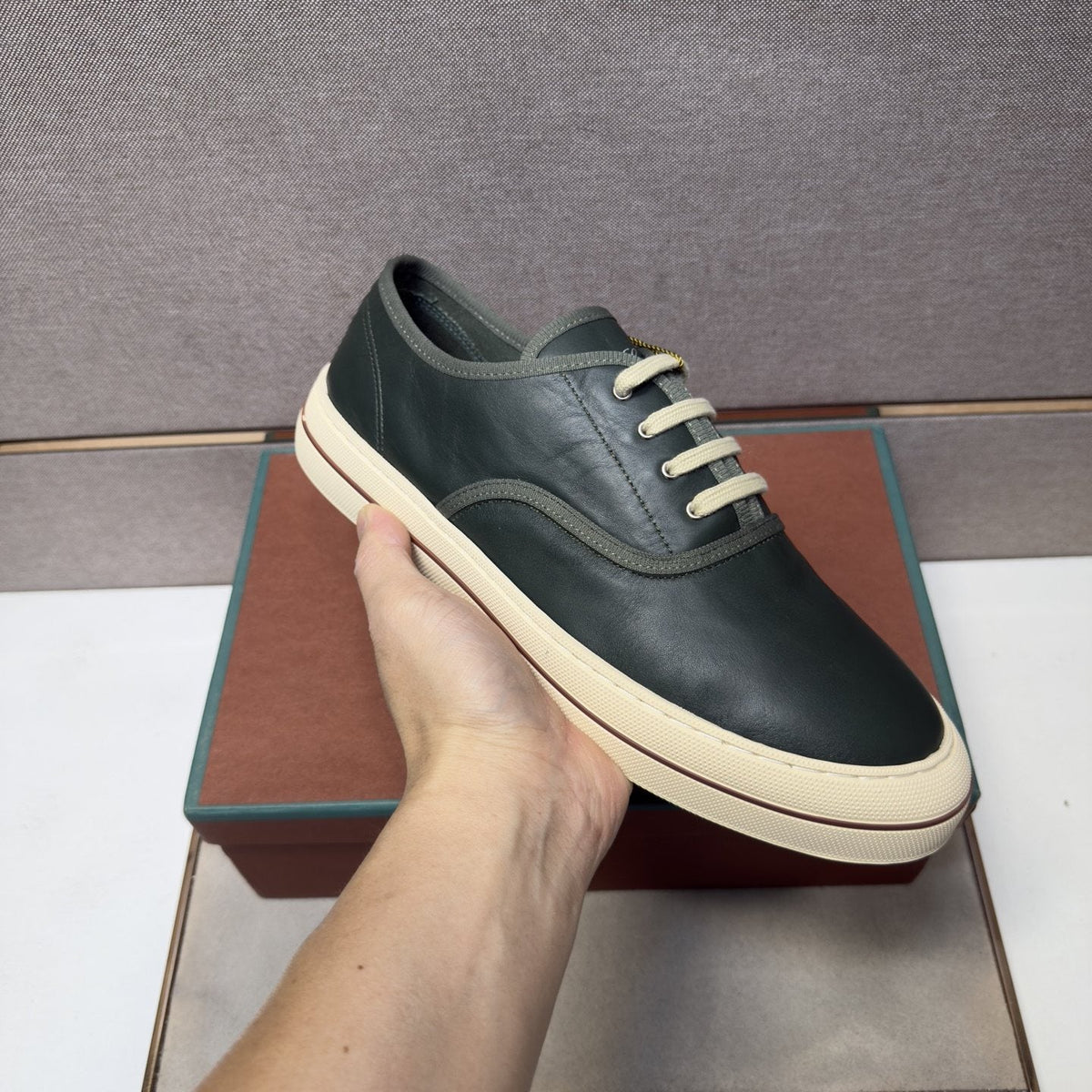 Men's Low-Top Lace-Up Sneakers — model