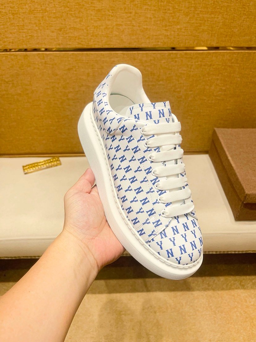Patterned Low-Top Sneakers — front