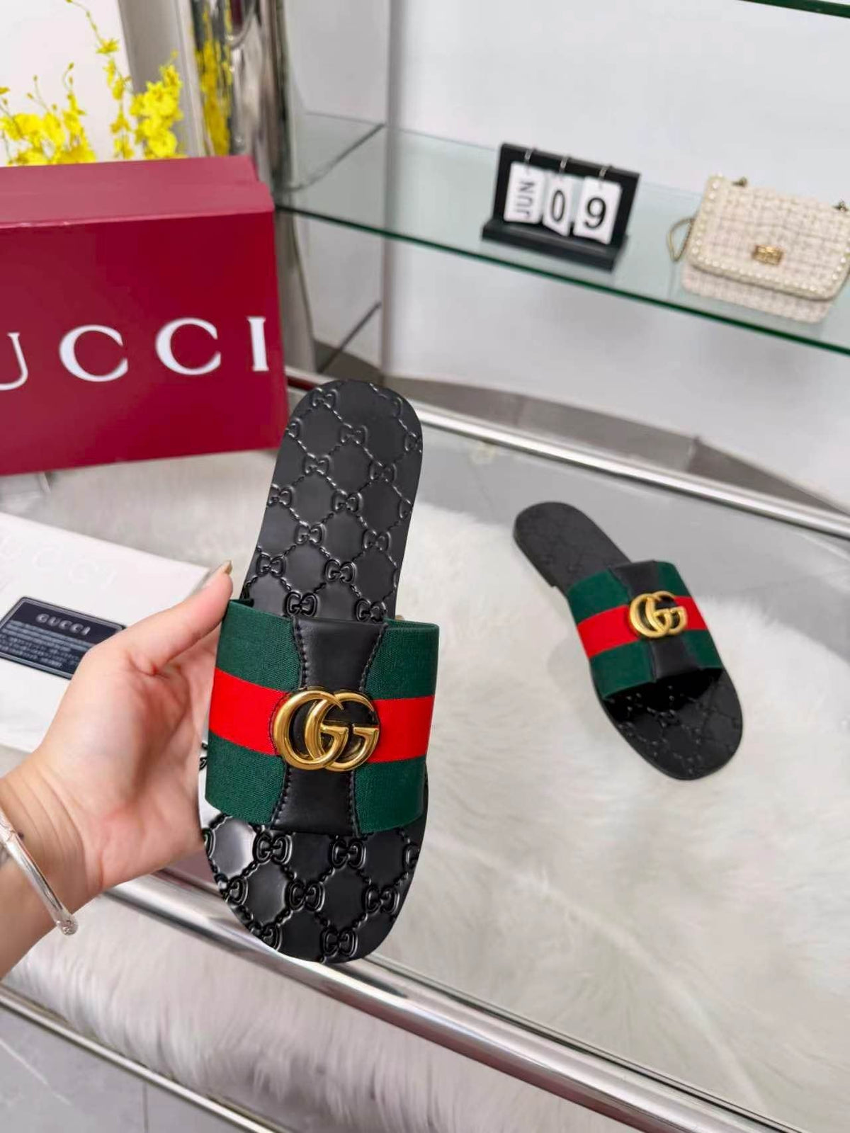 Gucci Black Striped Strap Slide Sandals — detail