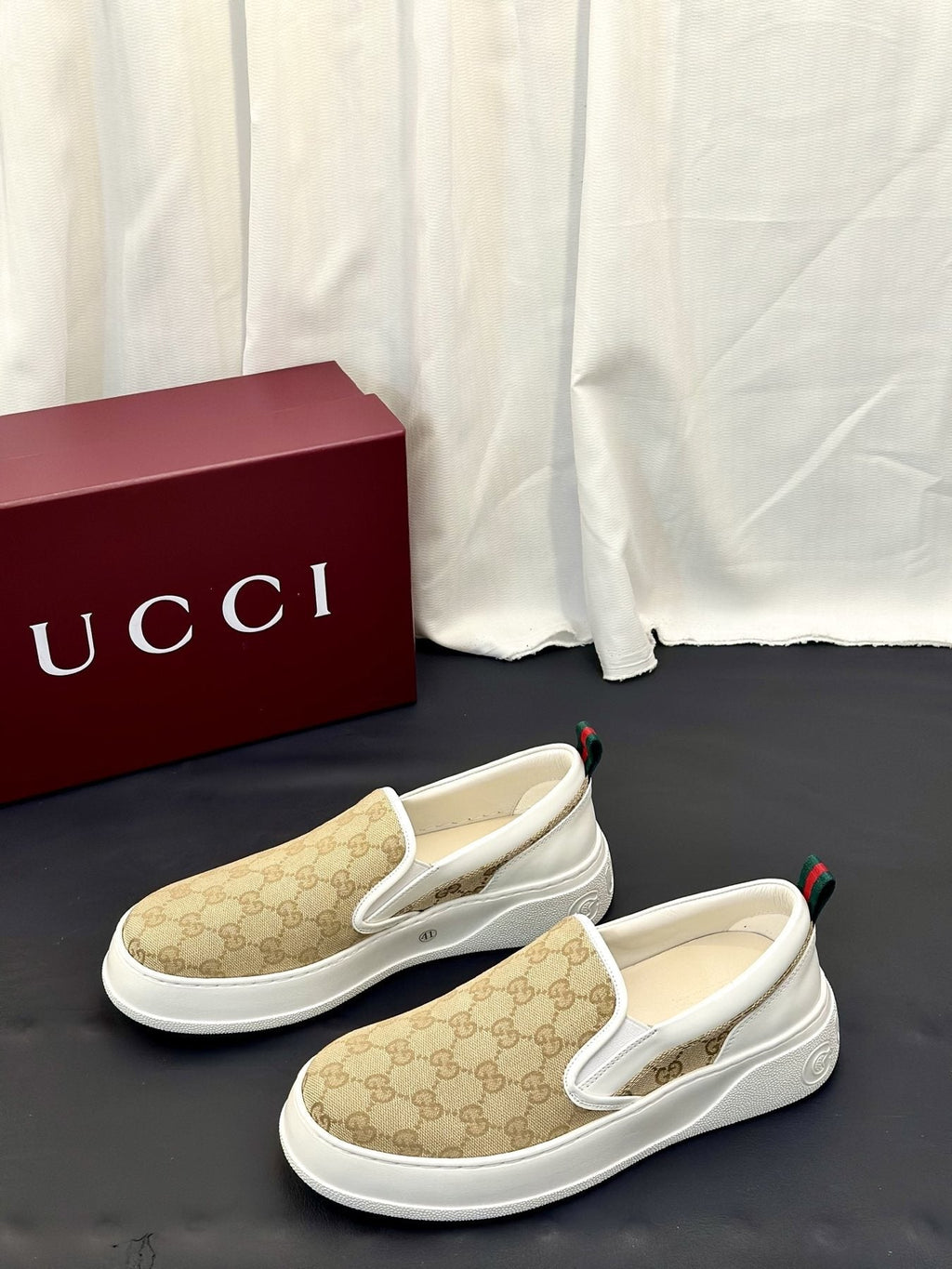 Gucci Patterned Slip-On Shoes — front