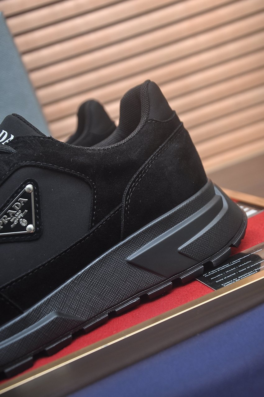 Prada Low-Top Sneakers — detail