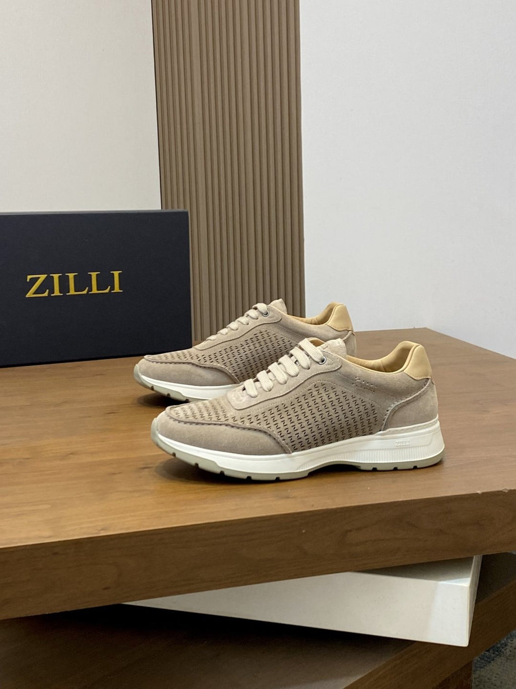Zilli Textured Lace-Up Sneakers — front