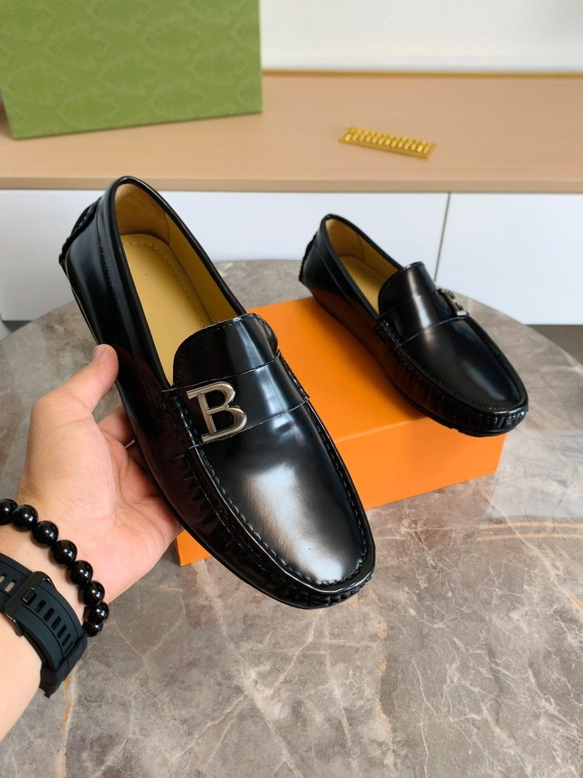 Men's Metal-Accent Loafers — model