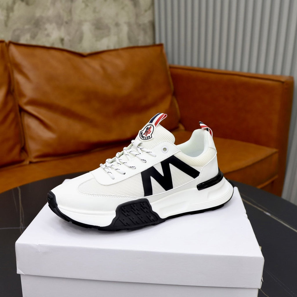 Moncler Contrast Sole Low-Top Sneakers — side