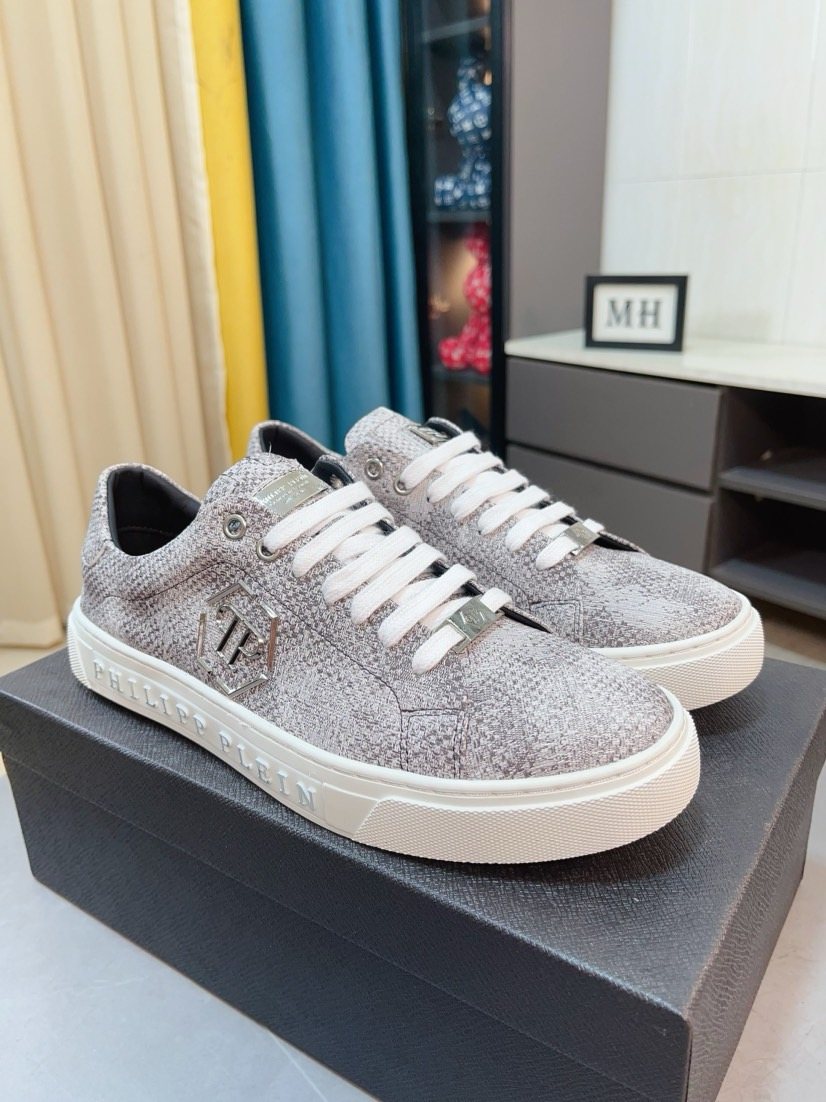 PHILIPP PLEIN Textured Low-Top Sneakers — front
