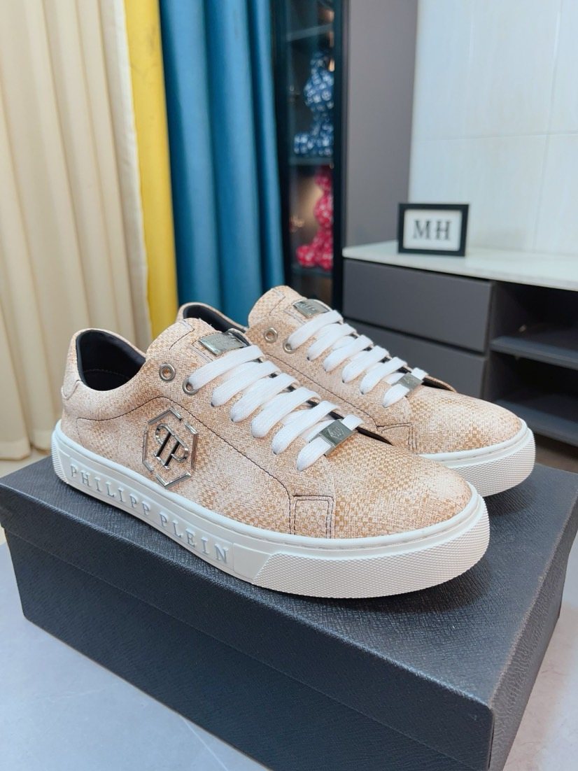 PHILIPP PLEIN Textured Low-Top Sneakers — front