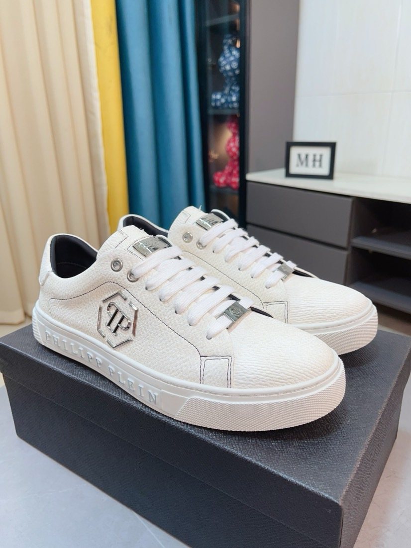 PHILIPP PLEIN Textured Low-Top Sneakers — front
