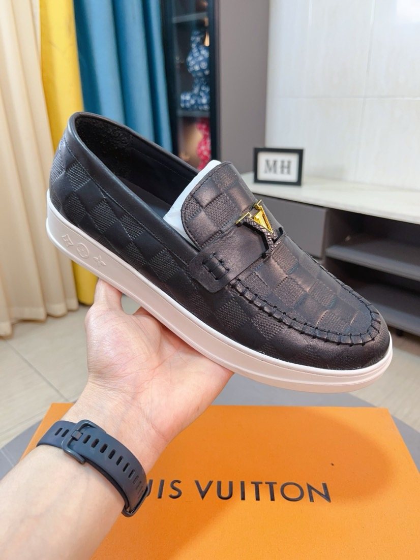 Louis Vuitton Check-Pattern Loafers — model