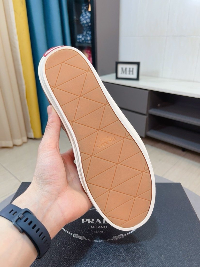 Prada Textured Low-Top Sneakers — side
