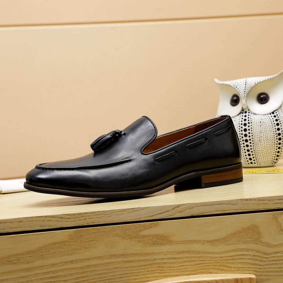 Louis Vuitton Men's Tassel Loafers — side