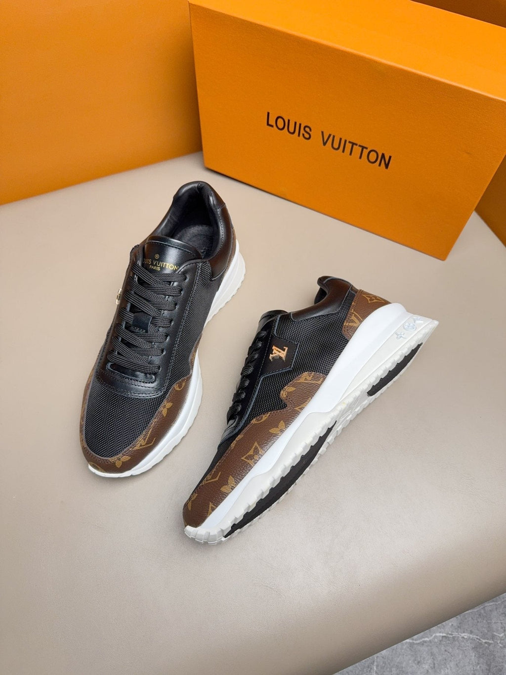 Louis Vuitton Patterned Low-Top Sneakers — side