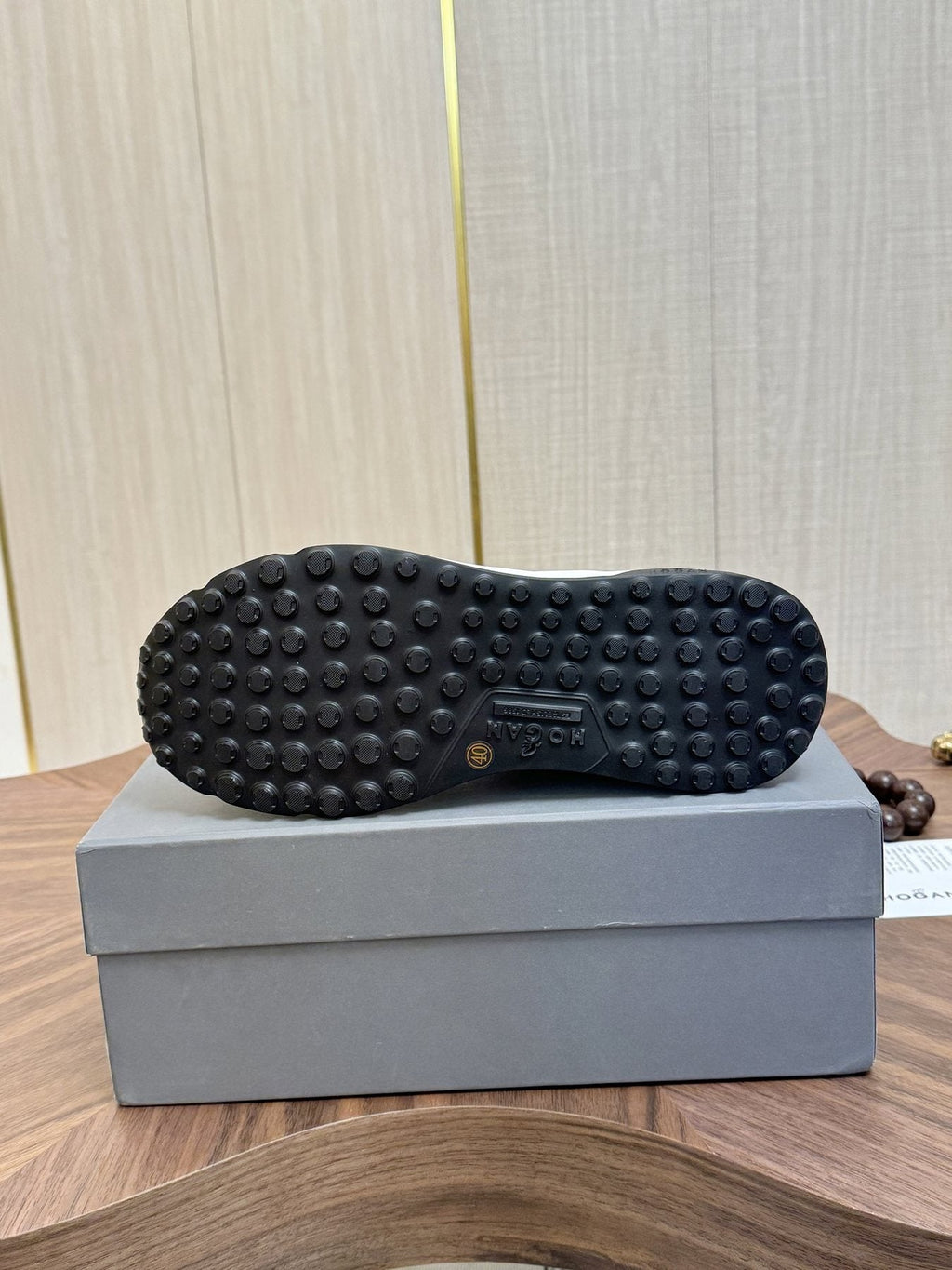 Hogan H-Stripes Platform Sneakers — detail