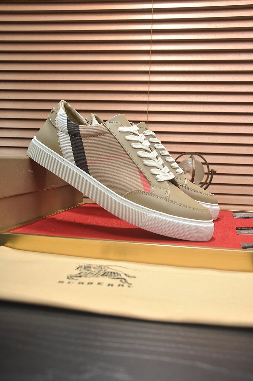 Burberry Plaid Panel Low-Top Sneakers — side