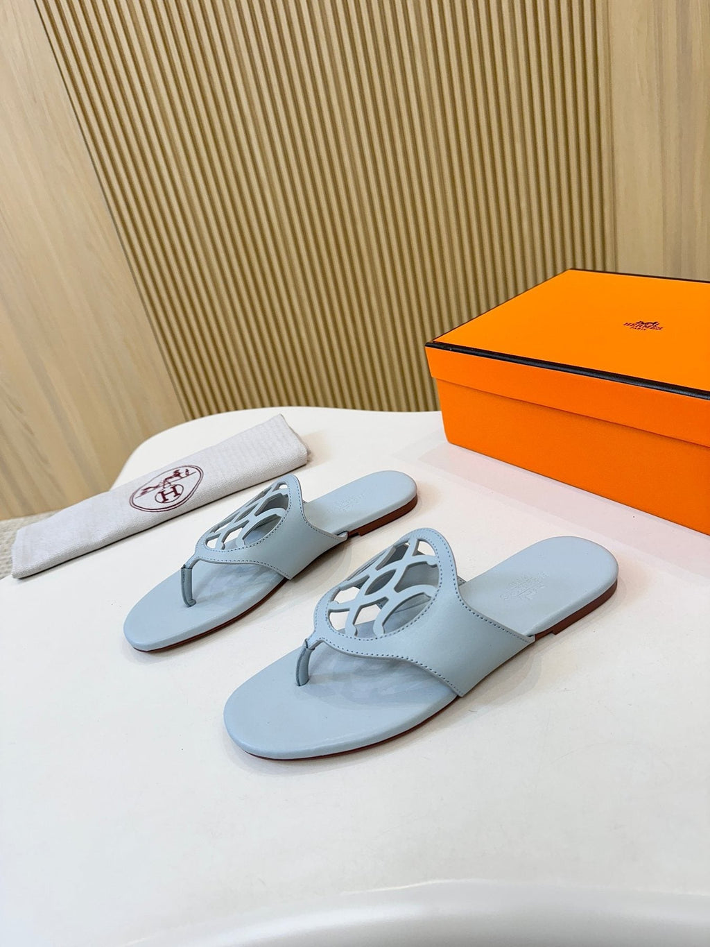 Hermès Tan Brown Cutout Thong Sandals — detail