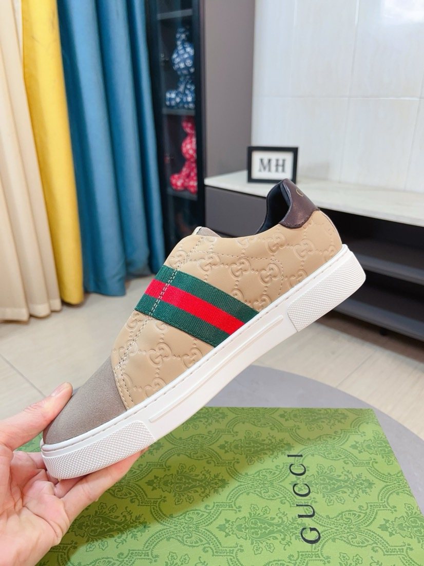 Gucci Black Stripe Low-Top Sneakers — side