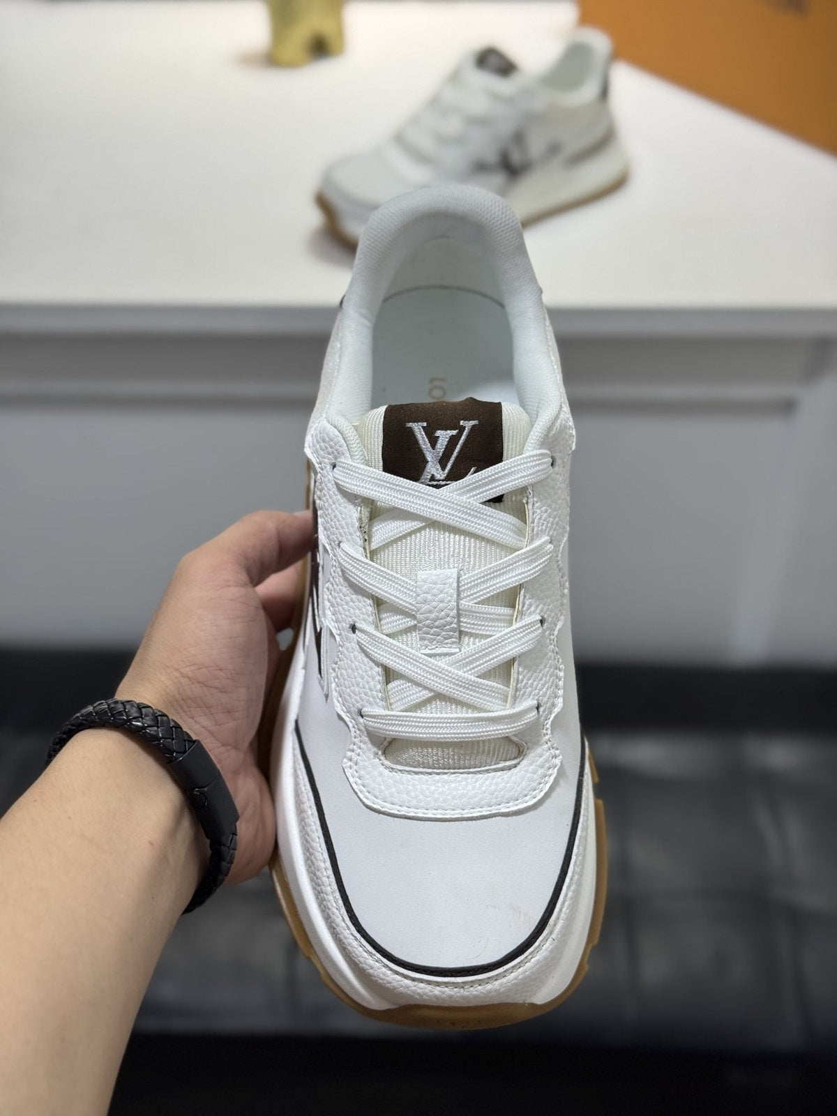 Louis Vuitton LV-Detail Low-Top Sneakers — front